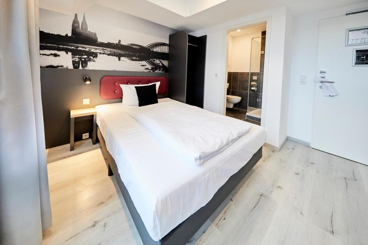 Smarty Cologne Dom Hotel - Boardinghouse - Kontaktloser Self Check-In Экстерьер фото