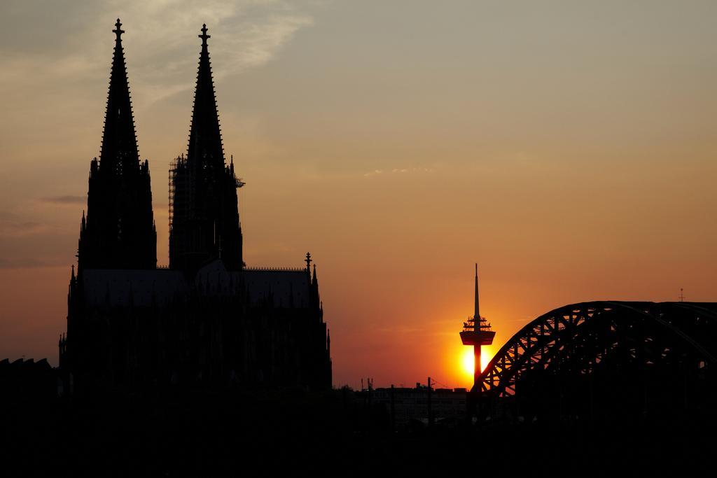 Smarty Cologne Dom Hotel - Boardinghouse - Kontaktloser Self Check-In Экстерьер фото